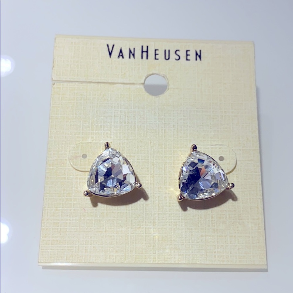 Brand new stud earrings
